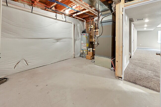 Building Photo - $2,550 - 4 Bed, 3 Bath Home in Colorado Sp...