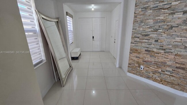 Building Photo - 10032 NW 87th Terrace