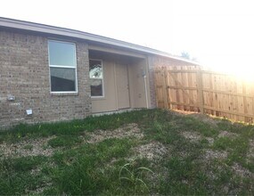 Building Photo - BEAUTIFUL  DUPLEX IN HARKER HEIGHTS !!!!