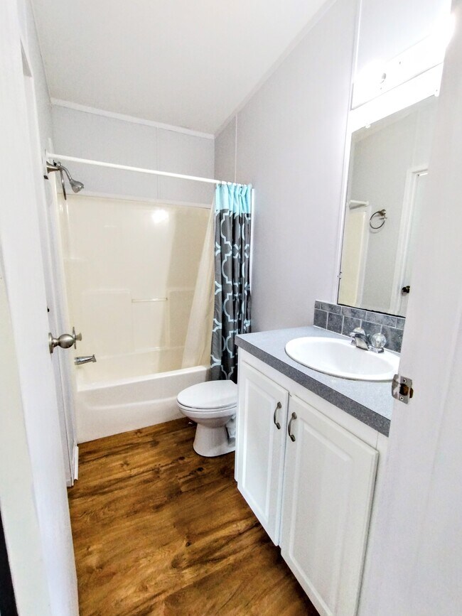 Building Photo - 299 Cayenne St