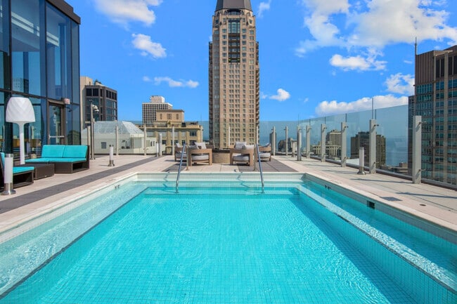 Building Photo - 845 N State St