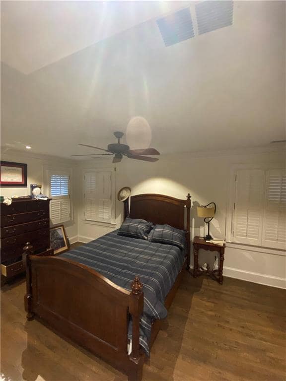 Building Photo - 2006 Fairway Cir NE