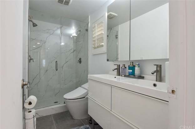 Building Photo - 111 19th St