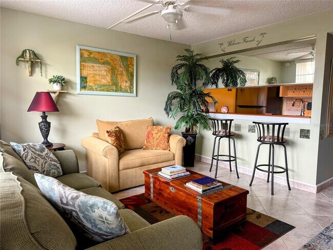 Building Photo - 7420 Bay Island Dr S
