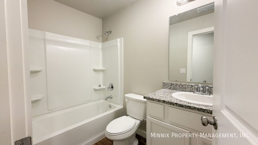 Building Photo - 2139 Kokomo Ave