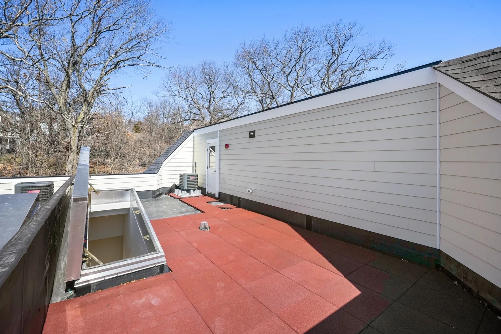 Building Photo - 147 Grampian Way