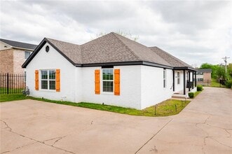 Building Photo - 1975 W Deane St