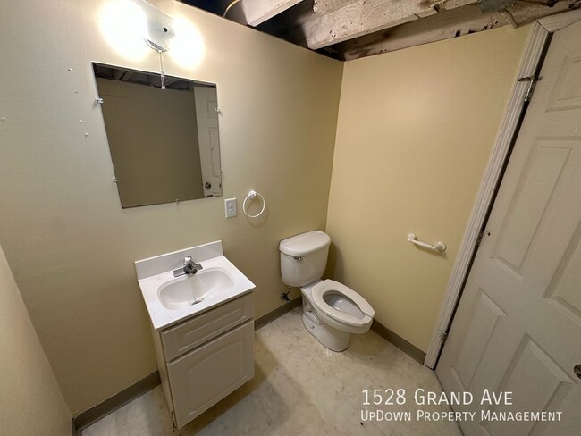 Building Photo - 1528 Grand Ave