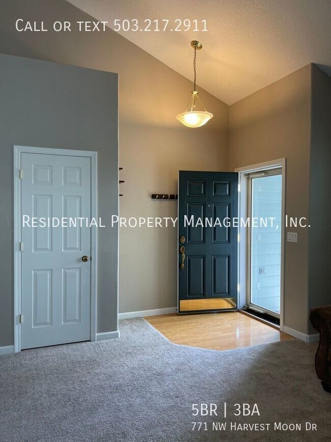 Building Photo - Alderbrook Neighborhood Home is located in...