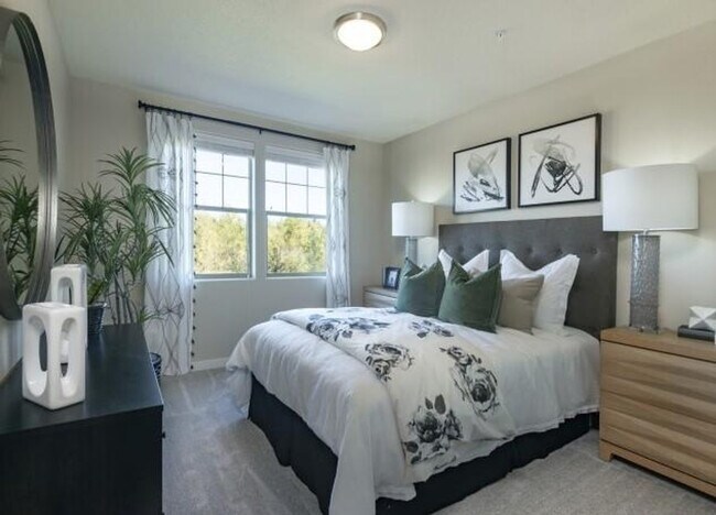 Building Photo - 7136 NW 159th Ave