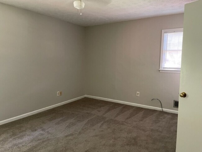 Building Photo - A place to call home!