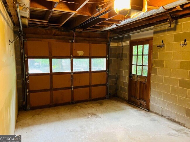 Building Photo - 2472 Ramblewood Ct