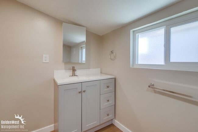 Building Photo - Remodeled 4Bdm 2Ba Home Situated in the Swan Canyon Neighborhood of City Heights