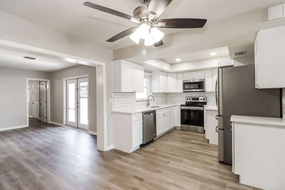 Building Photo - 7983 Shadow Run Dr