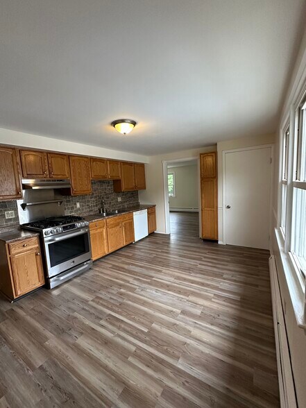 Building Photo - 226 Welton St