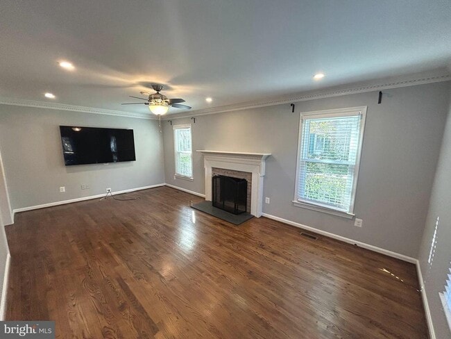 Building Photo - 4054 Norbeck Square Dr