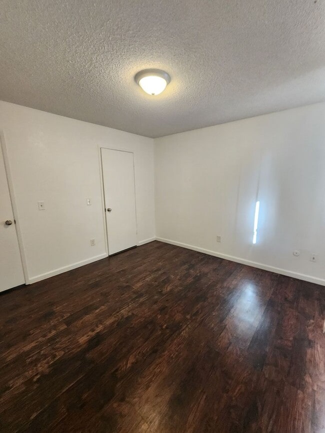 Building Photo - 2 Bed, 1 Bath in Oceano- Water and Trash Included!