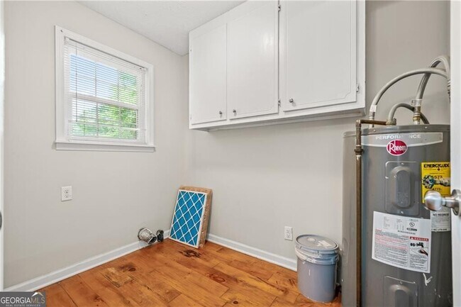 Building Photo - 39 Jim Ln SE