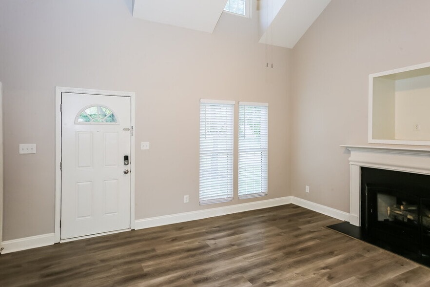 Building Photo - 9831 Coriander Ct