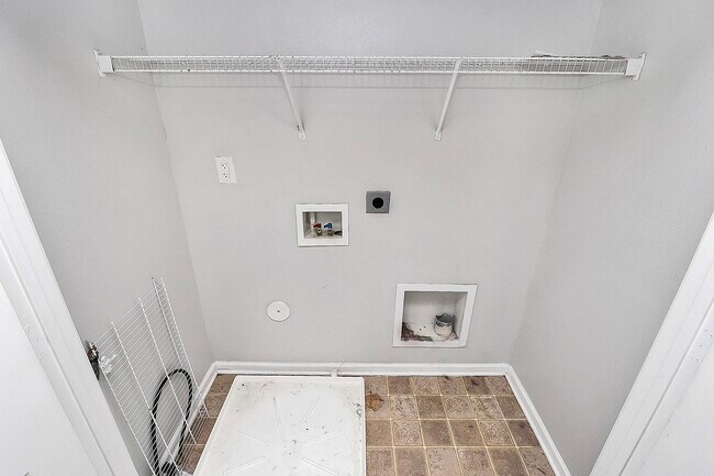 Building Photo - 115 Hunslet Cir