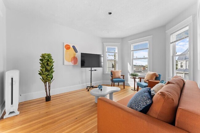 Building Photo - 3 Seafoam Ave