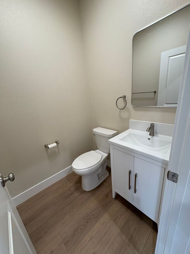 Building Photo - $2295.00 - BRAND NEW - Mid Town - OFF STRE...