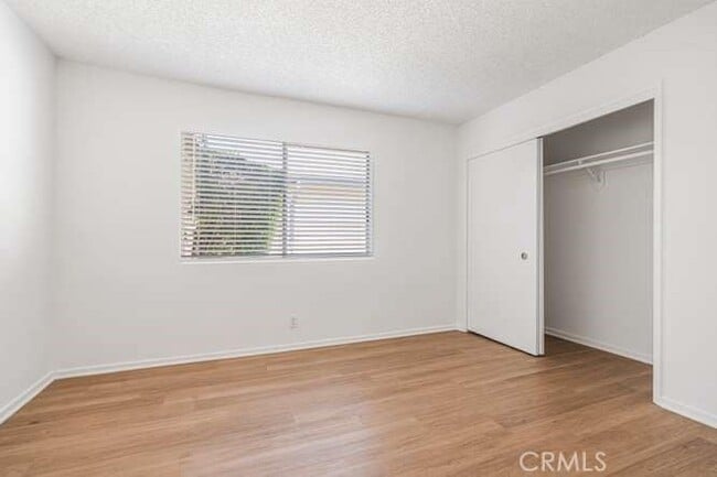 Building Photo - 6575 Cleomoore Ave