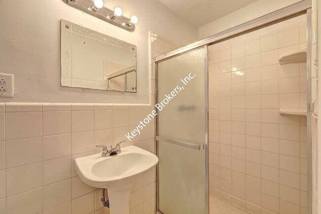 Building Photo - 2254 Silver Pines Ct