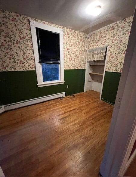 Building Photo - 31 Dover St