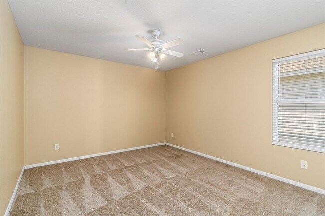 Building Photo - 3318 Apple Dale Dr