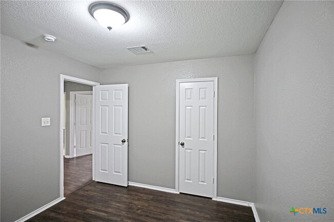 Building Photo - 264 Cordero Dr