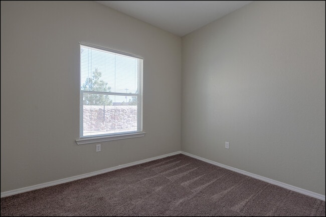 Building Photo - 14408 Escalera Dr