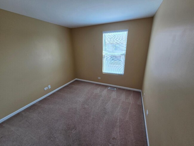 Building Photo - 107 Driscoll Ln
