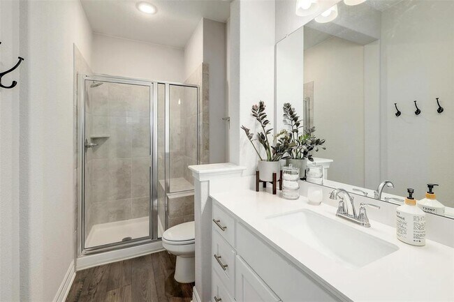 Building Photo - 805 Karst Cv