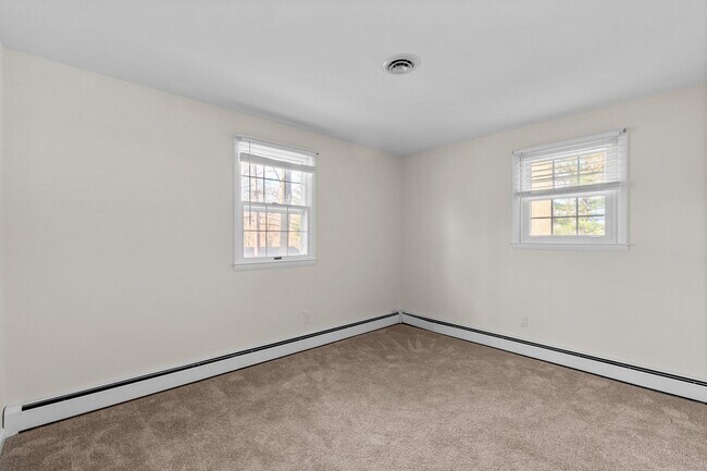 Building Photo - 2107 Don Ave