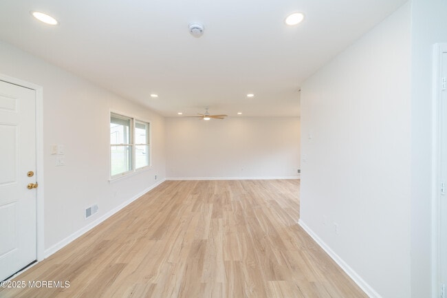 Building Photo - 631 Rte 524