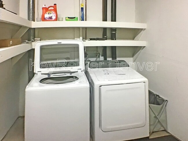 Building Photo - 1699 S Trenton St