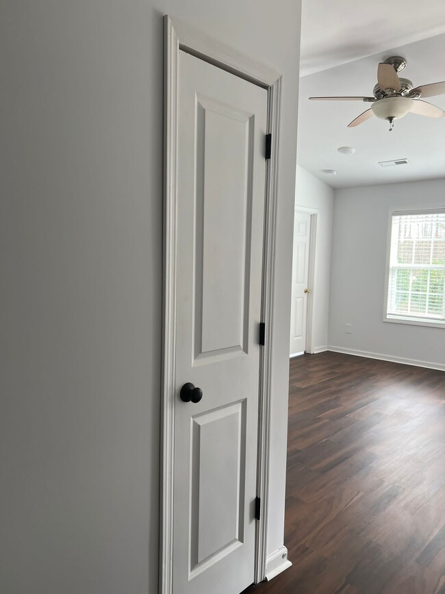 Building Photo - 315 Timberfield Way