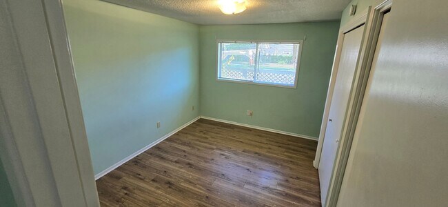 Building Photo - 3224 Summers Ln