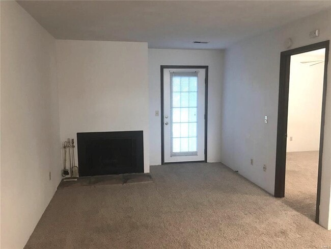 Building Photo - 123 Ashley Dr