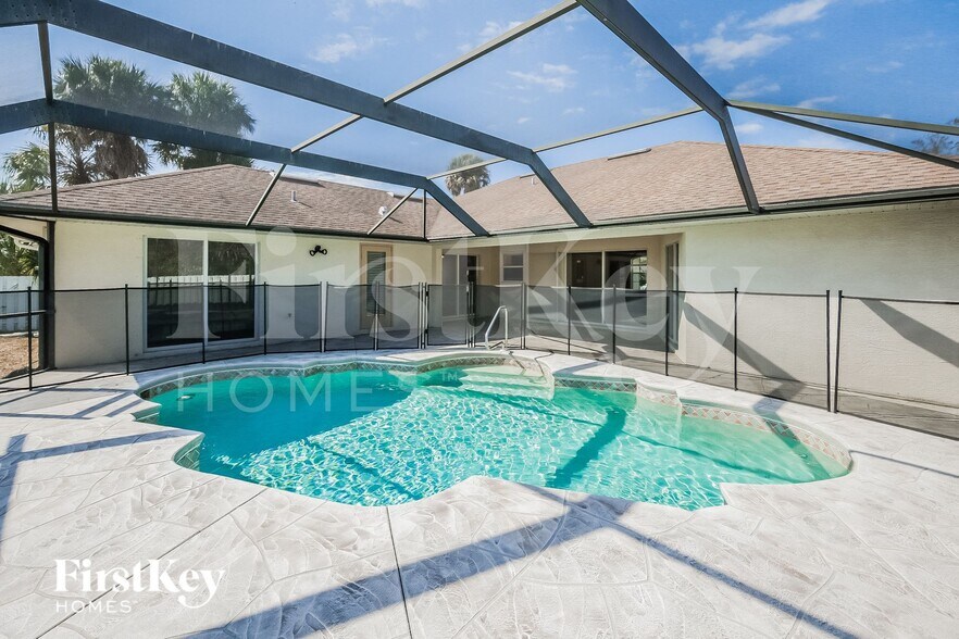 Building Photo - 3342 Cunliffe Rd