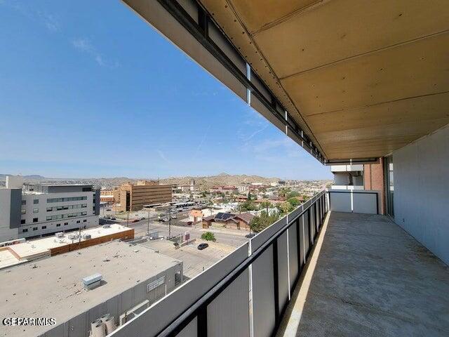 Building Photo - 1800 N Stanton St