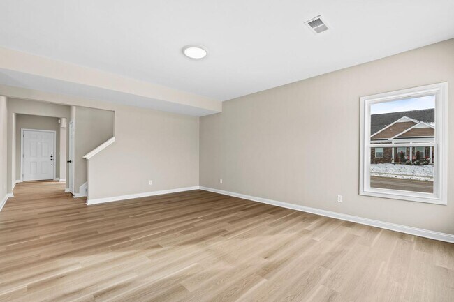 Building Photo - 112 Lambert Fld