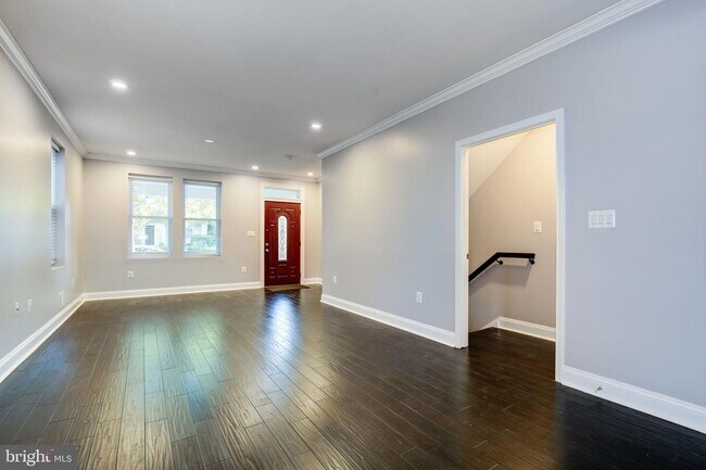 Building Photo - 4209 JENIFER St NW