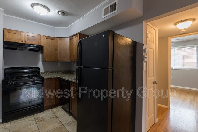 Building Photo - 2507 S Big Bend Blvd