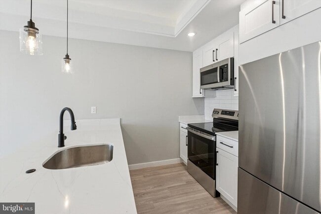 Building Photo - 2401 N 2nd St