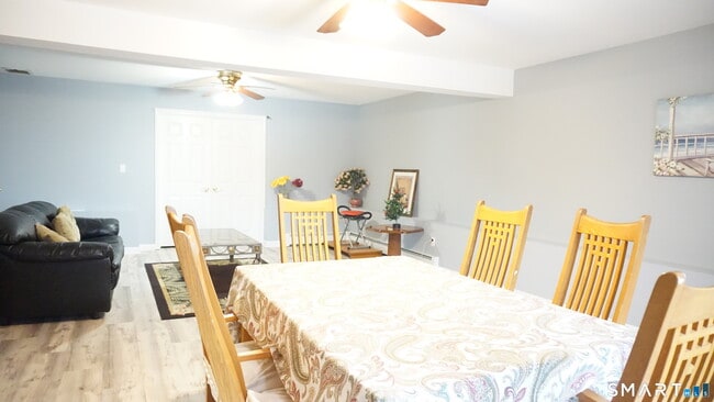 Building Photo - 256 Brewster Rd