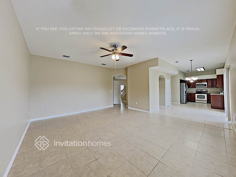 Building Photo - 1807 Sweetspire Dr