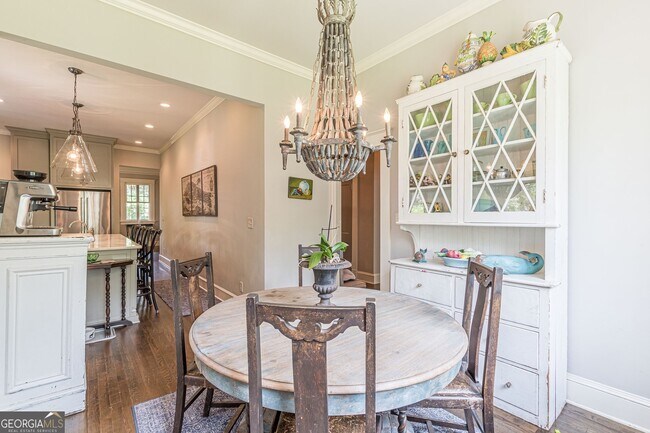 Building Photo - 1878 Cambridge Ave