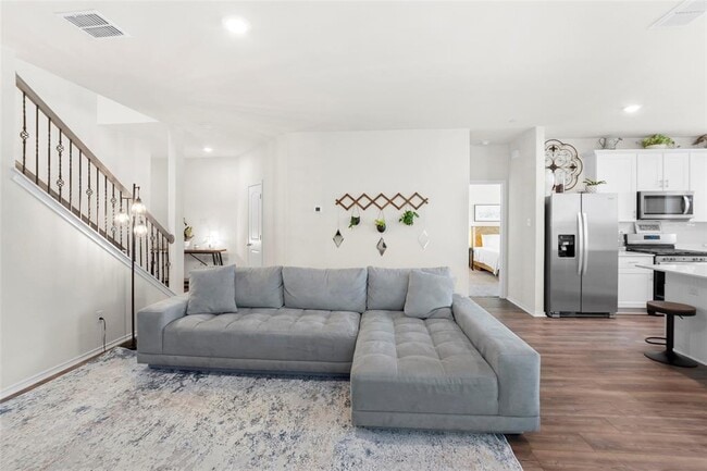 Building Photo - 196 Sweetleaf Dr